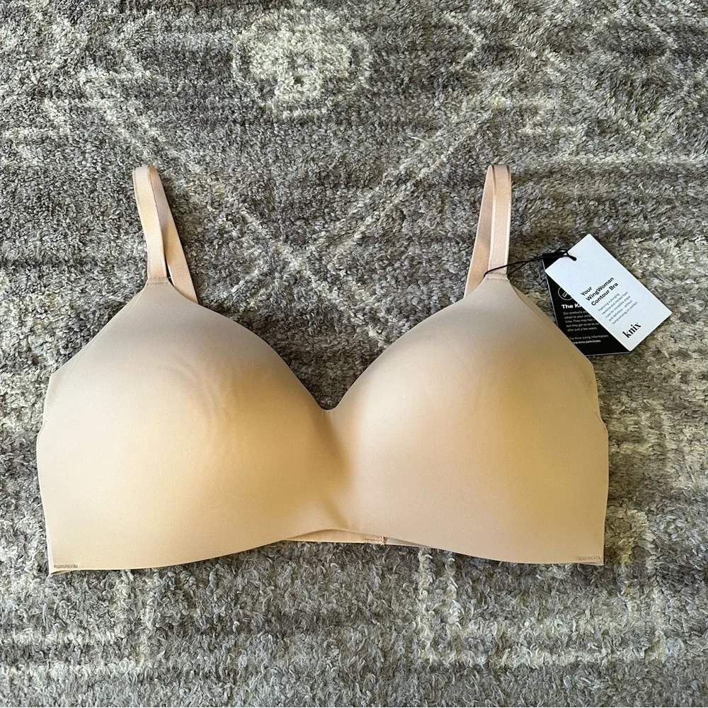 NWT Knix Wingwoman Contour Wireless Bra Warm Sand